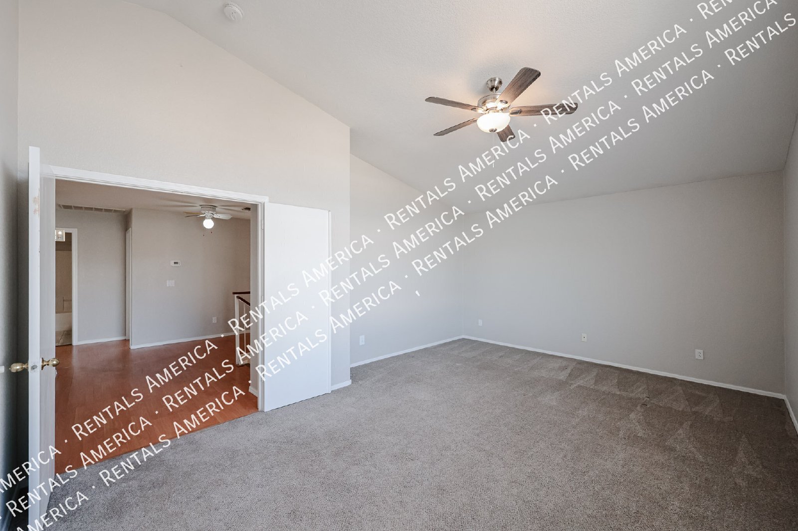Beautiful 2-story 5BD 3BA home in Glendale! property image