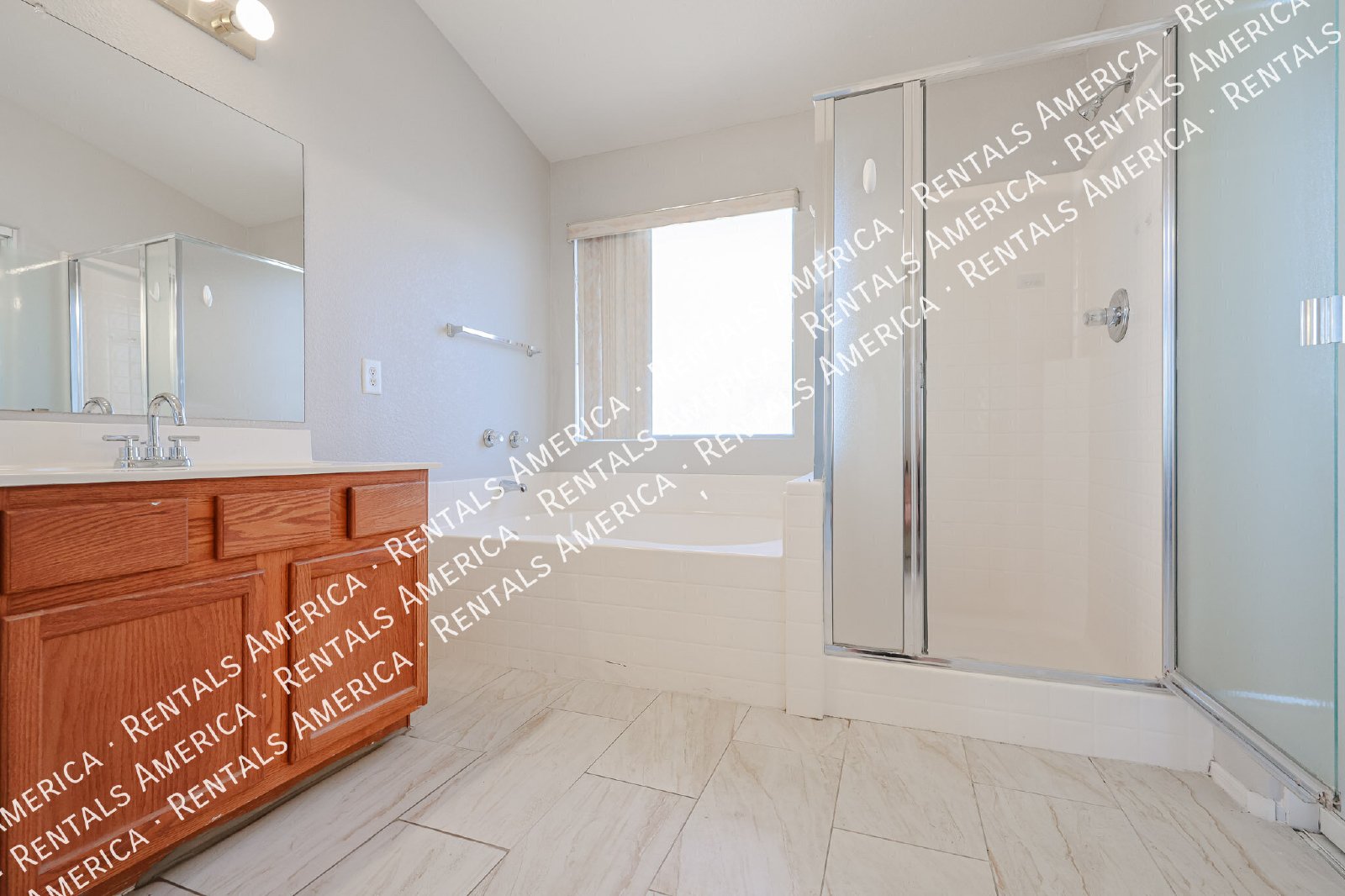 Beautiful 2-story 5BD 3BA home in Glendale! property image