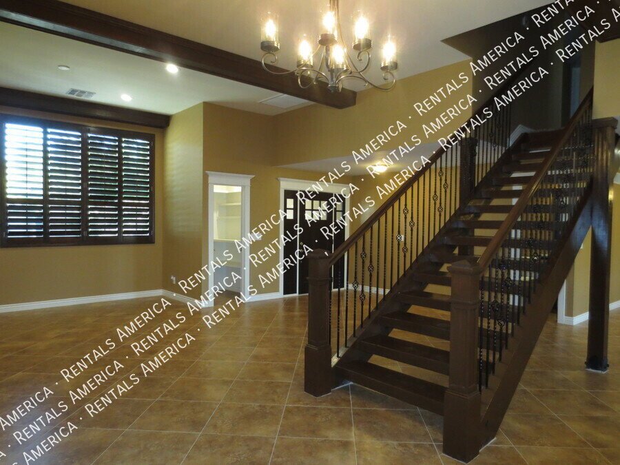 Stunningly Remodeled 4 Bedrm 3 Bath w RV Parking! property image