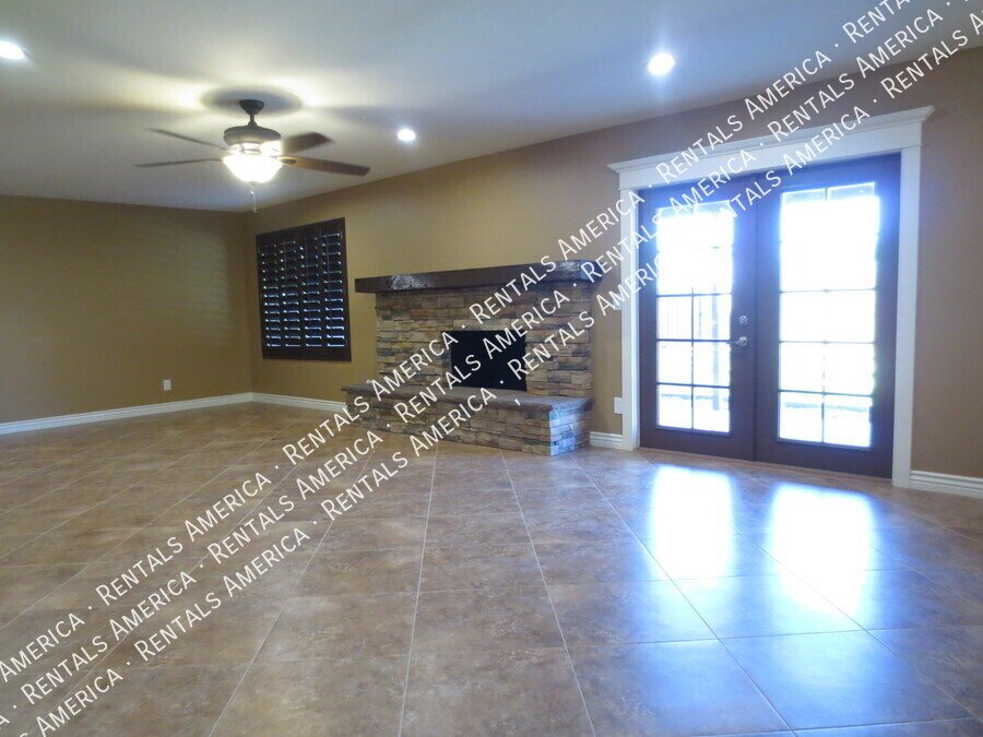 Stunningly Remodeled 4 Bedrm 3 Bath w RV Parking! property image