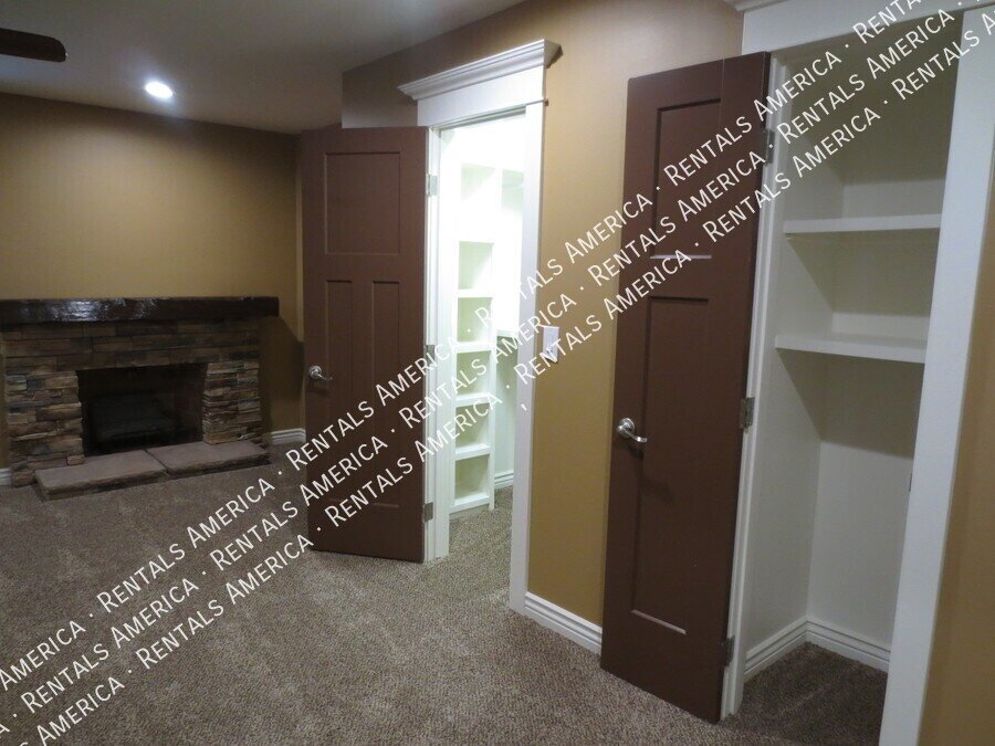 Stunningly Remodeled 4 Bedrm 3 Bath w RV Parking! property image