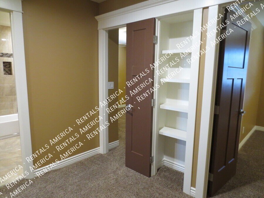 Stunningly Remodeled 4 Bedrm 3 Bath w RV Parking! property image