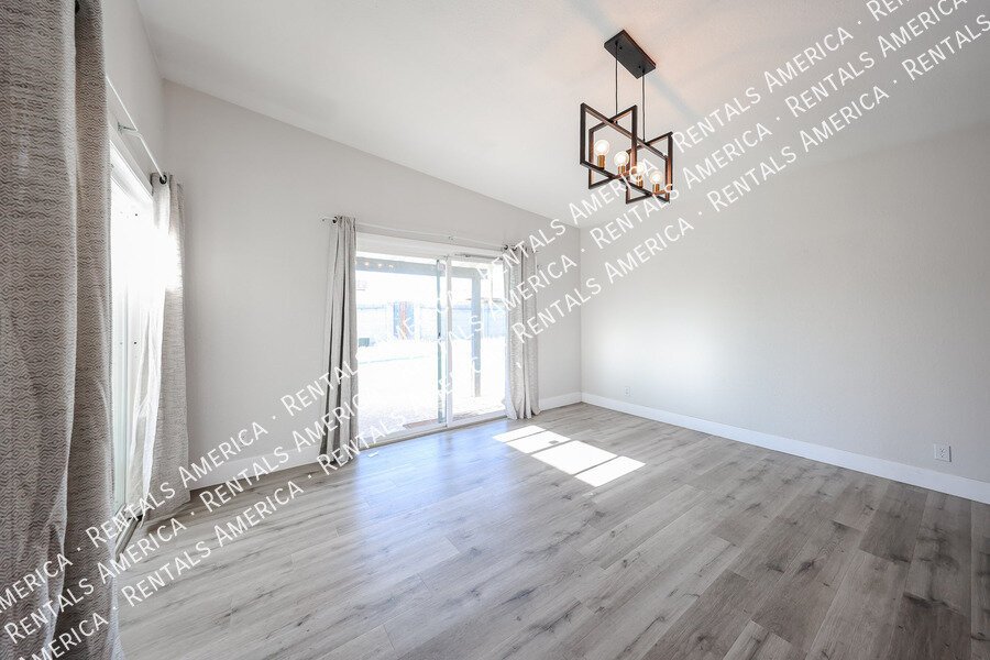 SOLAR, POOL, 2000 SQ Ft, SPECIAL property image