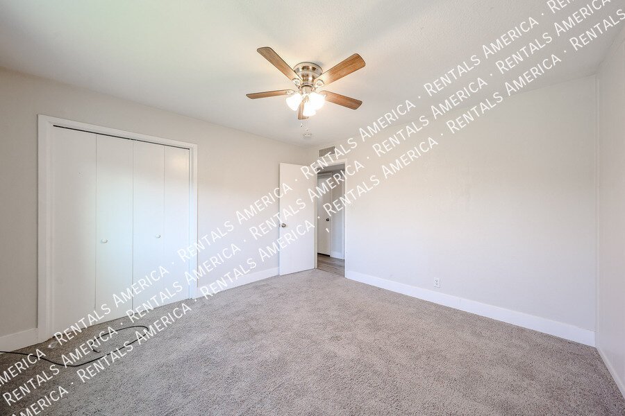 SOLAR, POOL, 2000 SQ Ft, SPECIAL property image