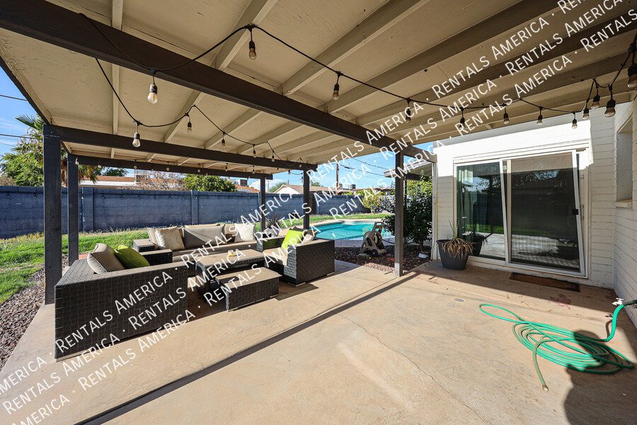 SOLAR, POOL, 2000 SQ Ft, SPECIAL property image