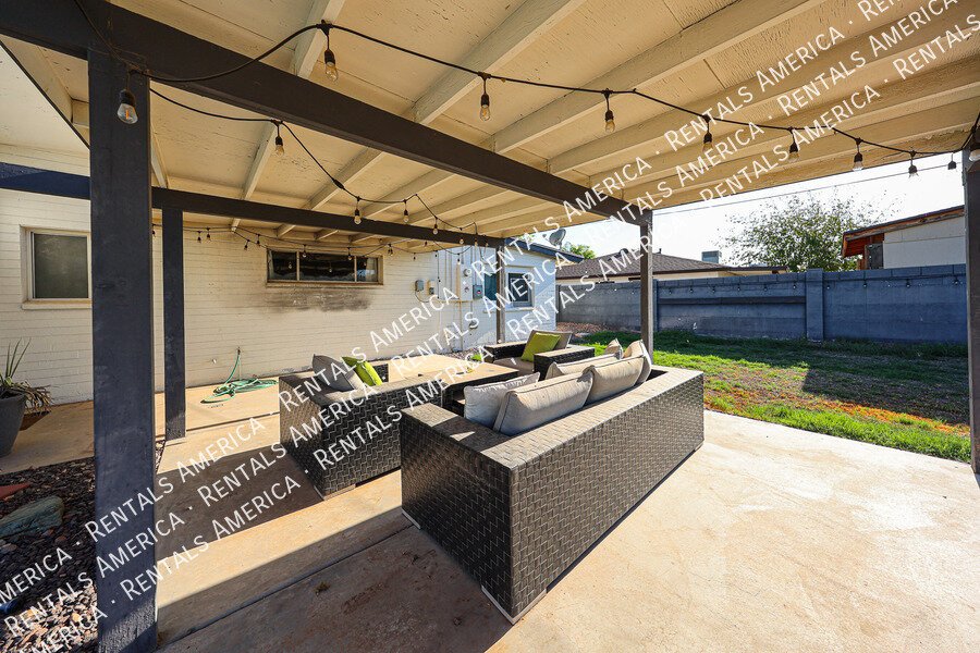 SOLAR, POOL, 2000 SQ Ft, SPECIAL property image