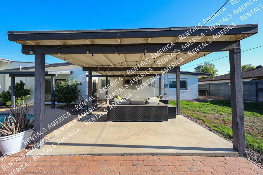 SOLAR, POOL, 2000 SQ Ft, SPECIAL property image