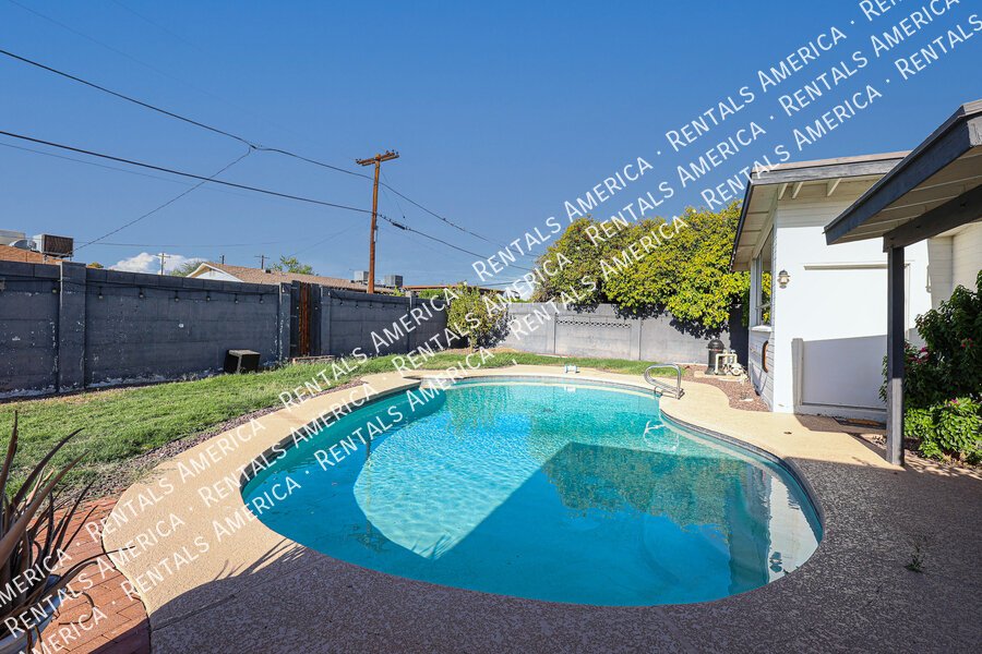 SOLAR, POOL, 2000 SQ Ft, SPECIAL property image