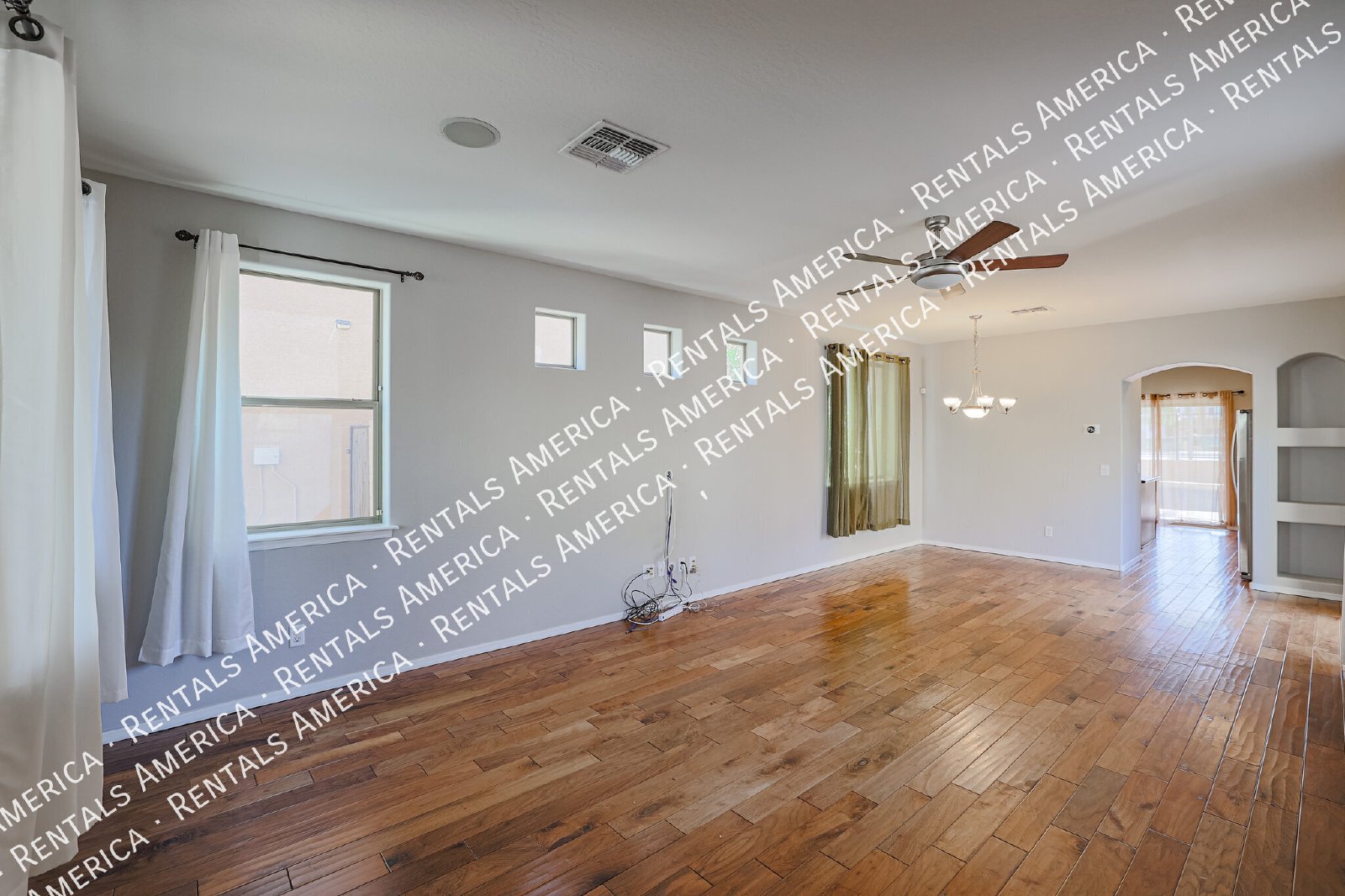 Beautiful 3 Bedroom with Loft and a Play Pool in great location! property image