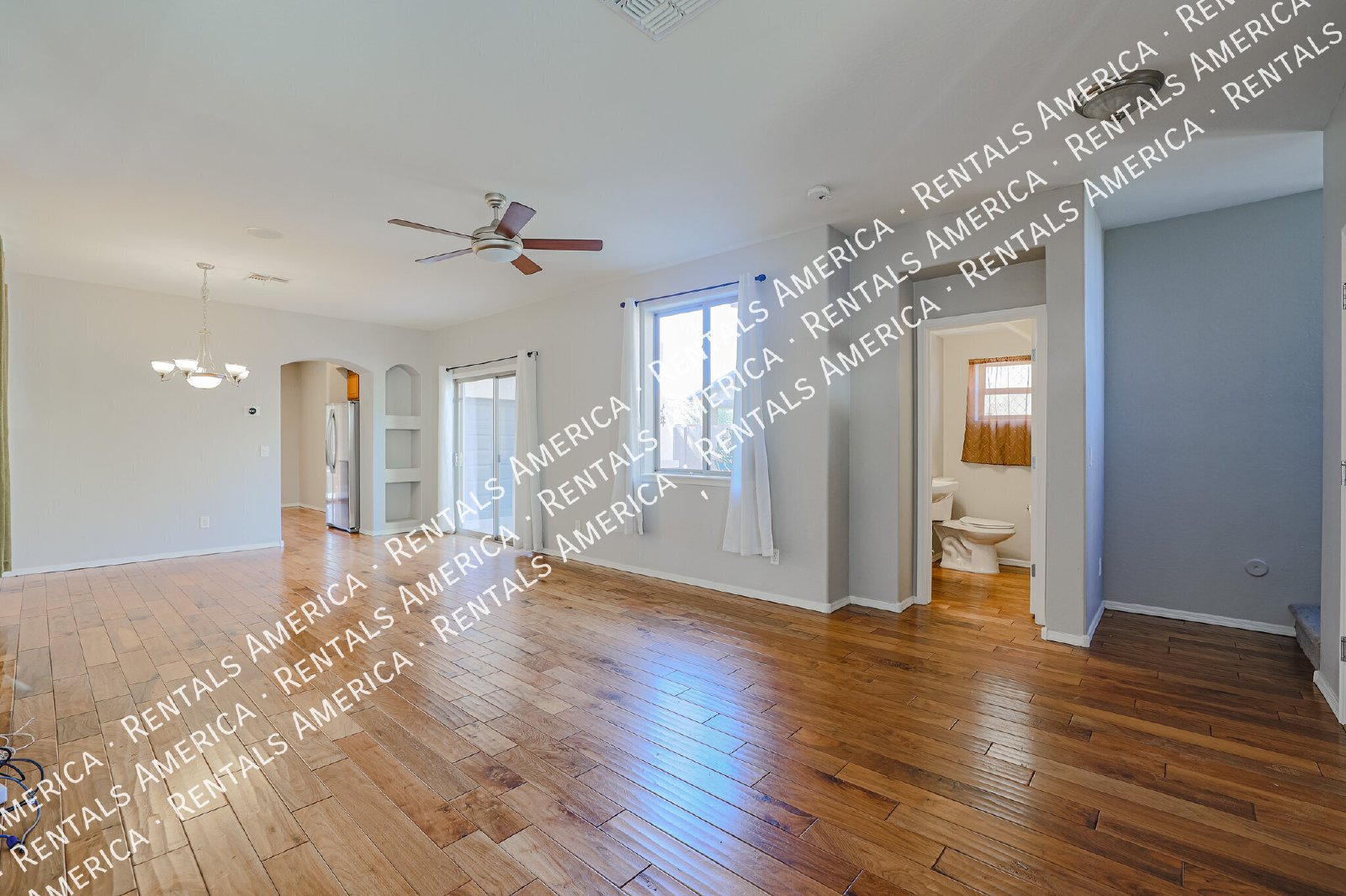 Beautiful 3 Bedroom with Loft and a Play Pool in great location! property image
