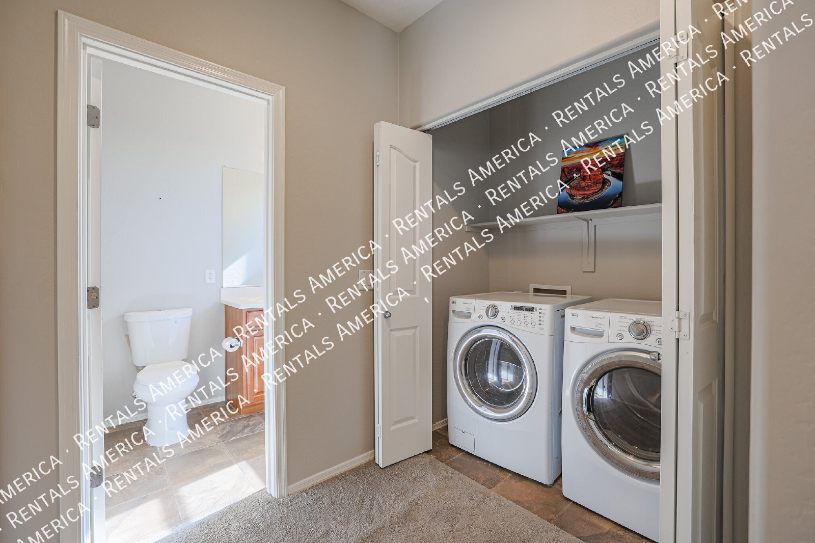 Beautiful 3 Bedroom with Loft and a Play Pool in great location! property image