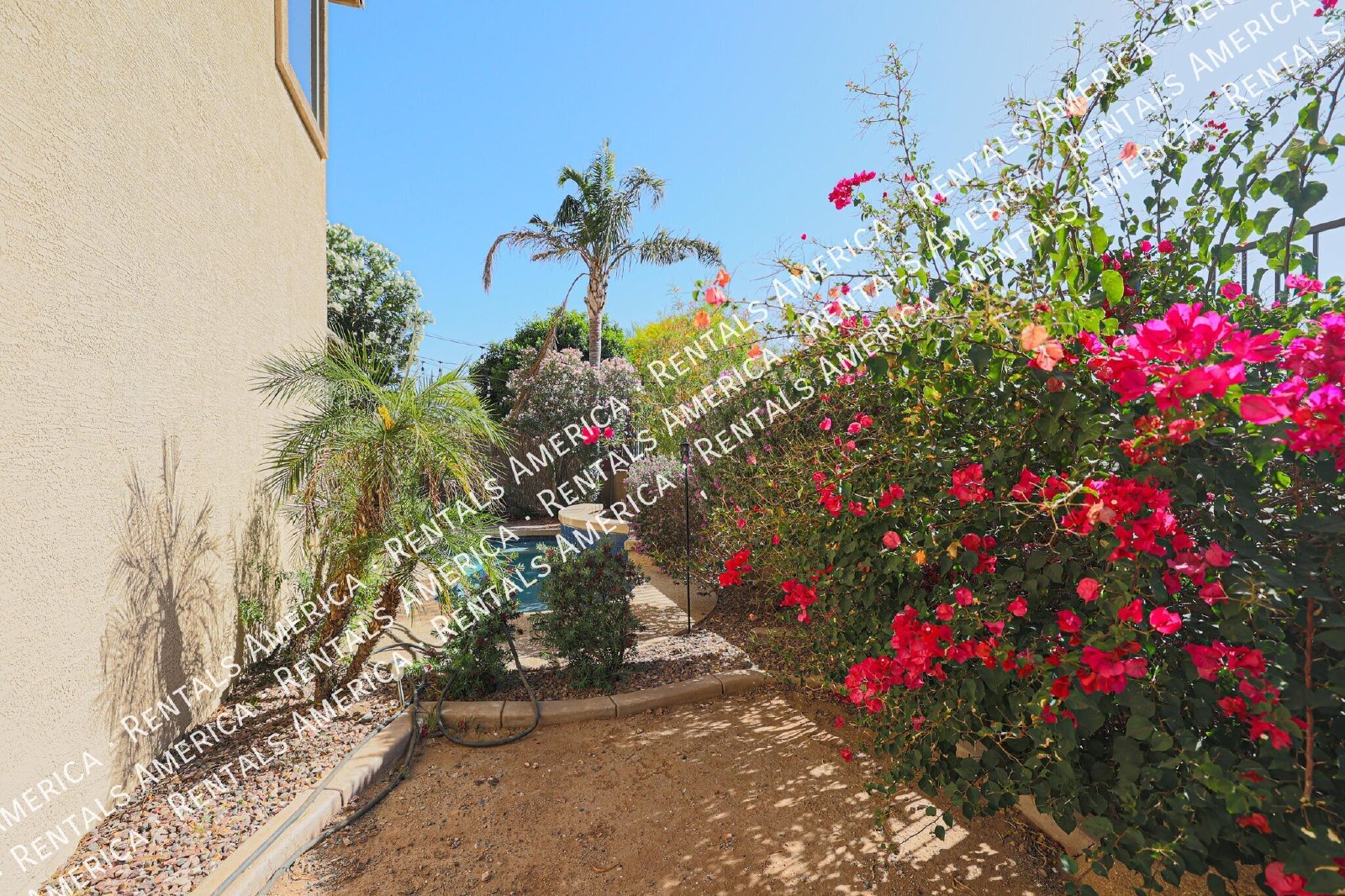 Beautiful 3 Bedroom with Loft and a Play Pool in great location! property image