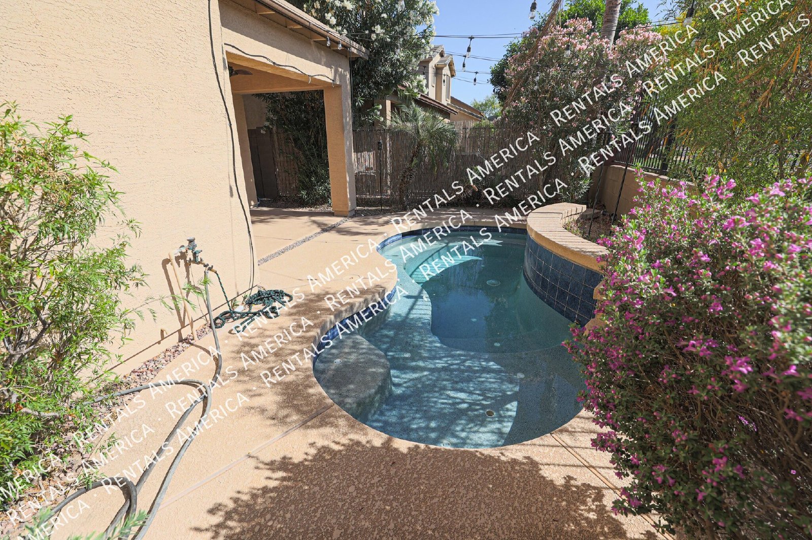 Beautiful 3 Bedroom with Loft and a Play Pool in great location! property image