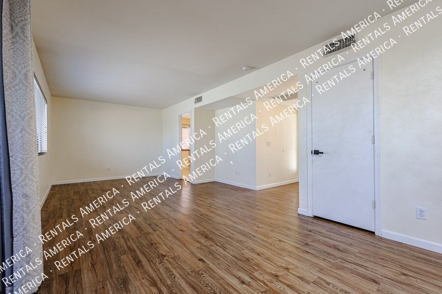 $500 RENT CREDIT SIGN BY SEPTEMBER 20! property image