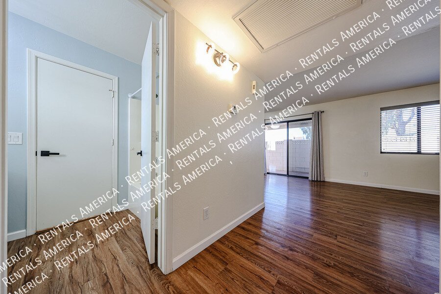 $500 RENT CREDIT SIGN BY SEPTEMBER 20! property image