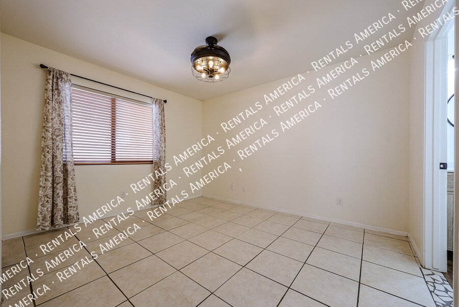$500 RENT CREDIT SIGN BY SEPTEMBER 20! property image