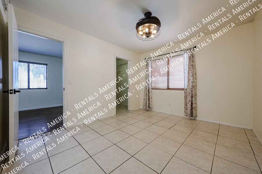$500 RENT CREDIT SIGN BY SEPTEMBER 20! property image