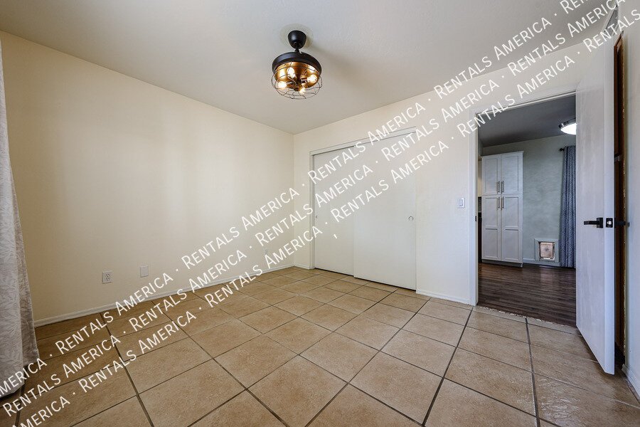 $500 RENT CREDIT SIGN BY SEPTEMBER 20! property image