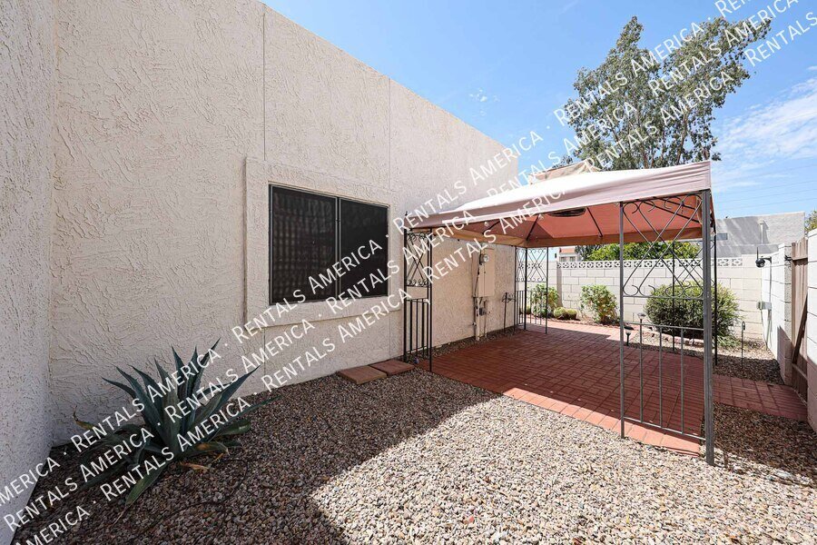 $500 RENT CREDIT SIGN BY SEPTEMBER 20! property image