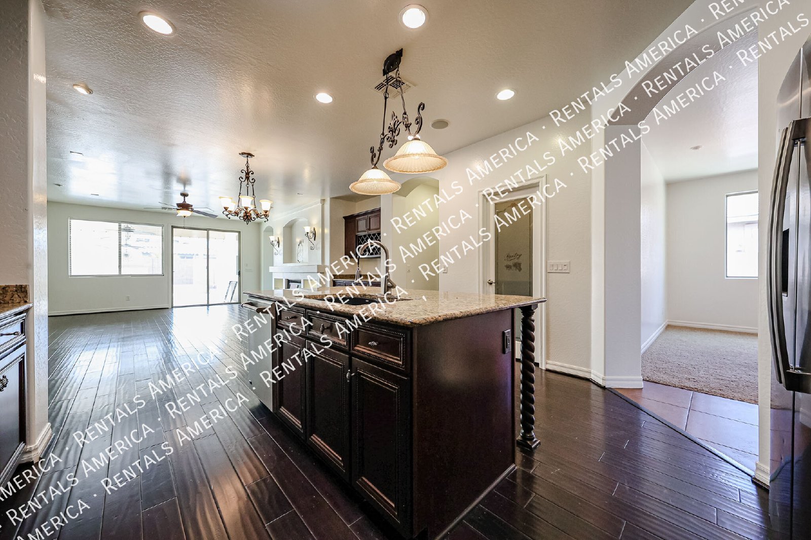 Stunning 5 Bed, 3 Bath Single-Level in Fulton Ranch property image