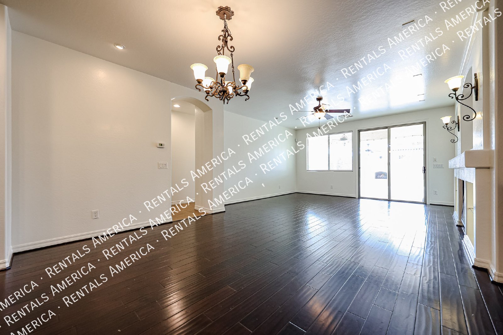 Stunning 5 Bed, 3 Bath Single-Level in Fulton Ranch property image