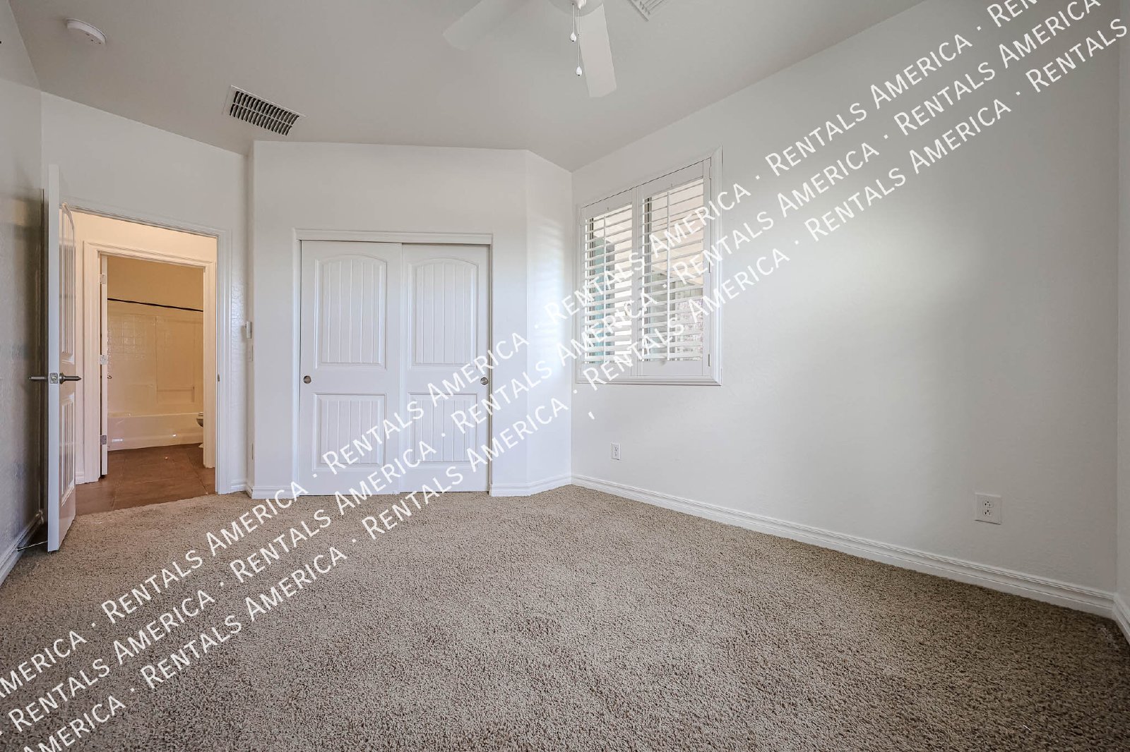 Stunning 5 Bed, 3 Bath Single-Level in Fulton Ranch property image