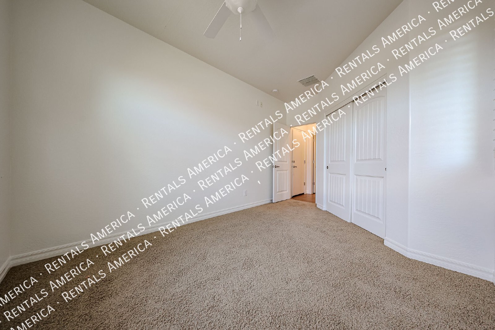 Stunning 5 Bed, 3 Bath Single-Level in Fulton Ranch property image