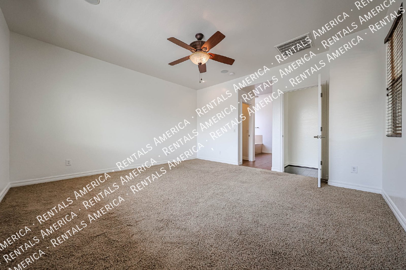 Stunning 5 Bed, 3 Bath Single-Level in Fulton Ranch property image