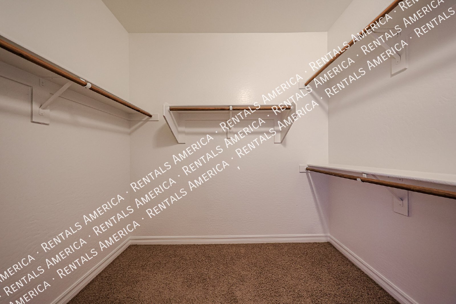 Stunning 5 Bed, 3 Bath Single-Level in Fulton Ranch property image