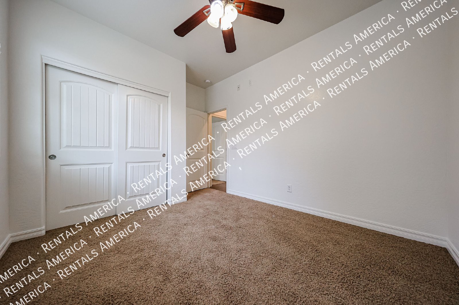 Stunning 5 Bed, 3 Bath Single-Level in Fulton Ranch property image