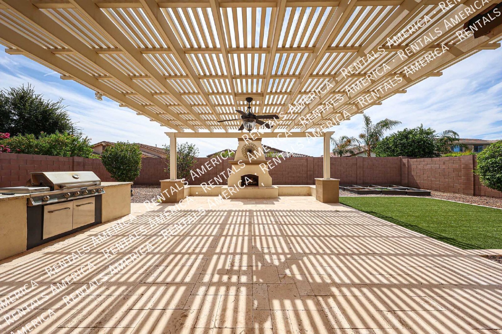 Stunning 5 Bed, 3 Bath Single-Level in Fulton Ranch property image