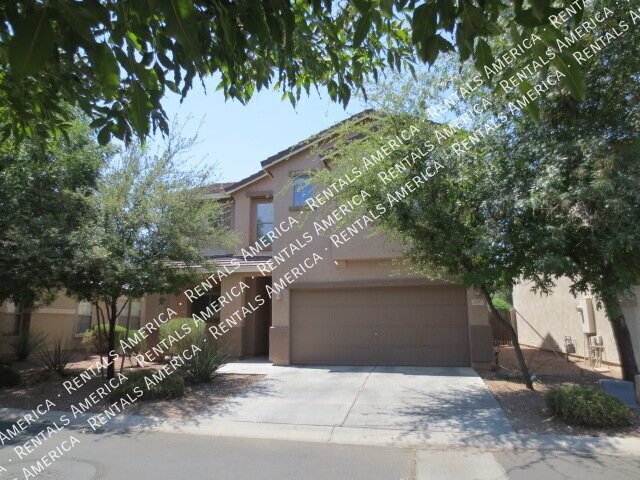 Perfect 3 bedroom 2.5 bathroom in Spectrum at Val Vista!!! property image