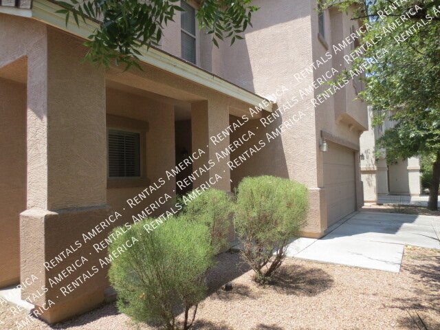 Perfect 3 bedroom 2.5 bathroom in Spectrum at Val Vista!!! property image