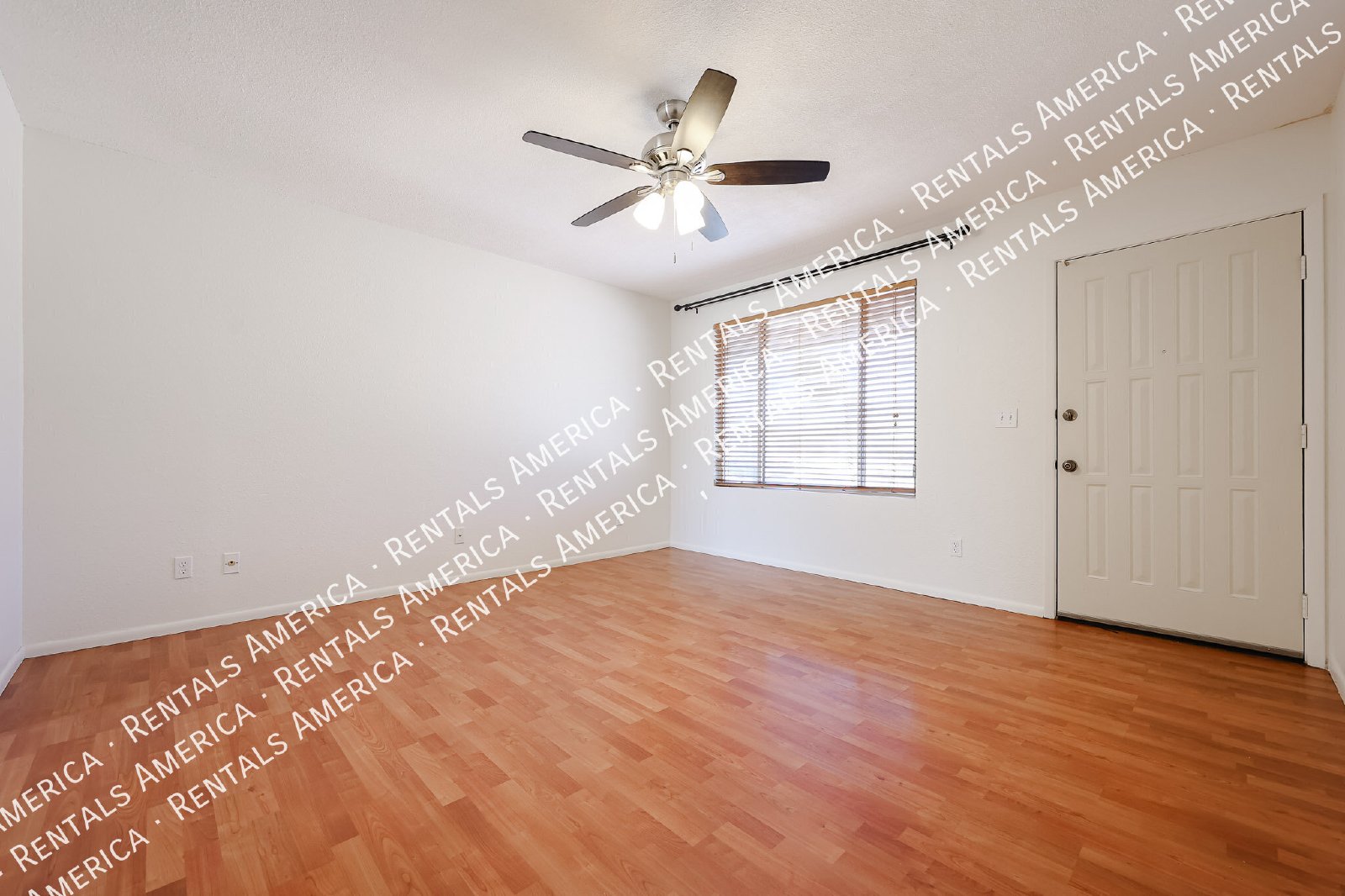 719 W Palomino Dr property image