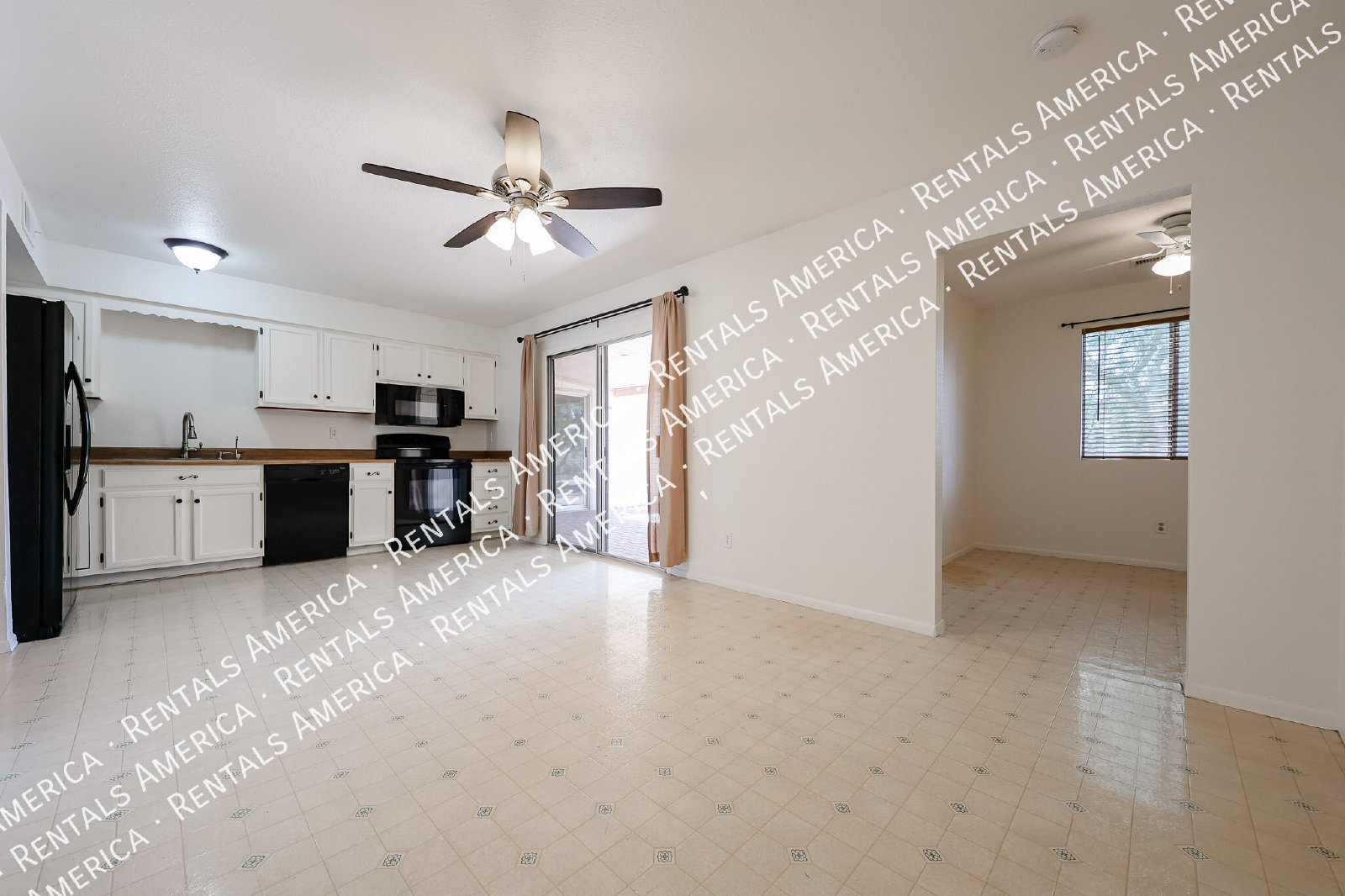 719 W Palomino Dr property image