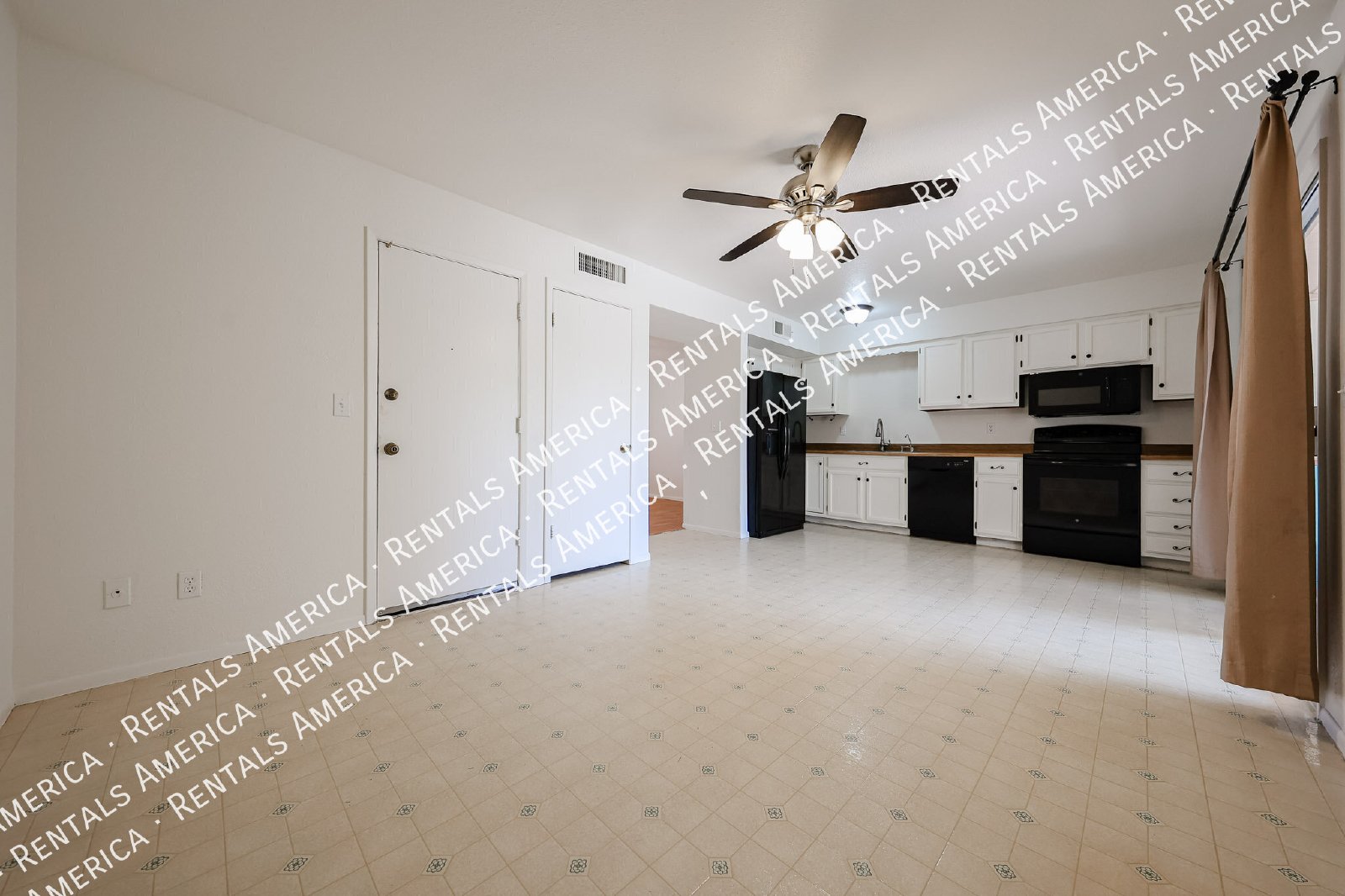 719 W Palomino Dr property image