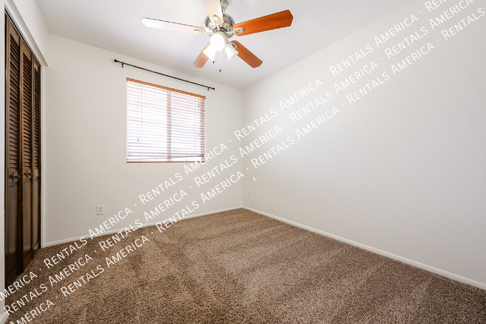 719 W Palomino Dr property image