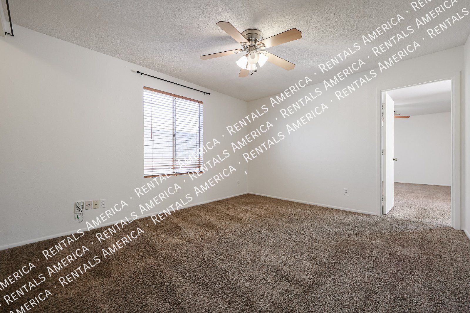 719 W Palomino Dr property image