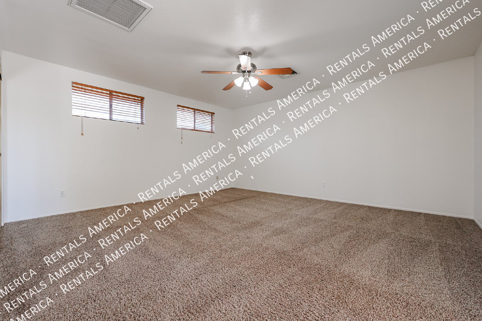 719 W Palomino Dr property image