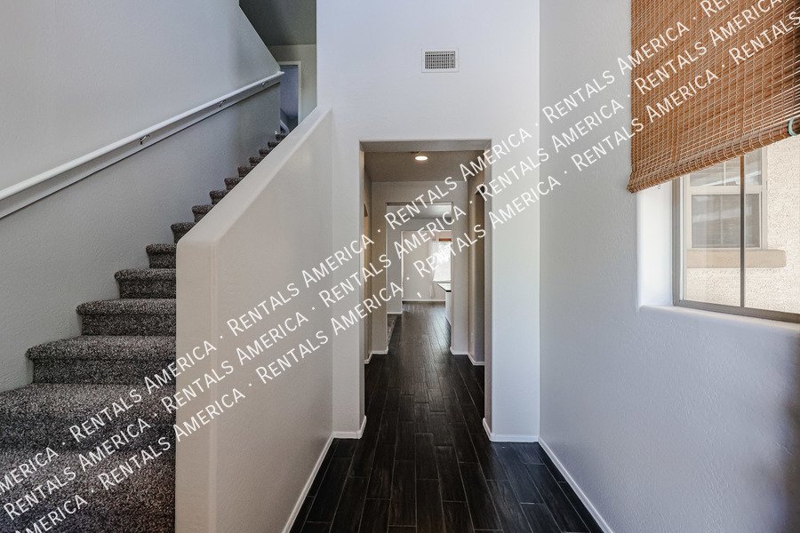 Beautiful Home in Lyons Gate property image