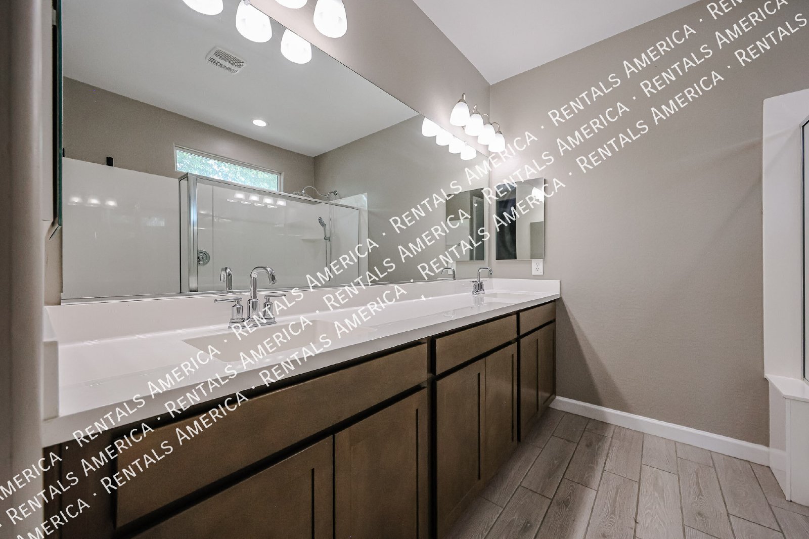 Spacious 4-Bedroom Home with Huge Private Backyard! property image