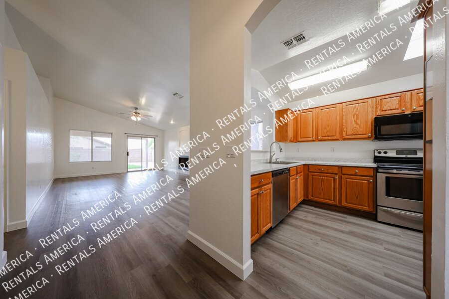 Coming Soon - 2 bed + den/office property image