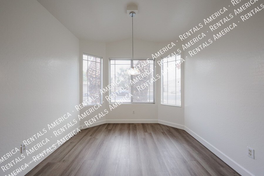 Coming Soon - 2 bed + den/office property image