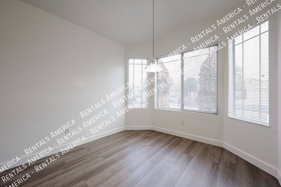 Coming Soon - 2 bed + den/office property image