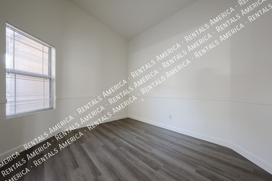 Coming Soon - 2 bed + den/office property image