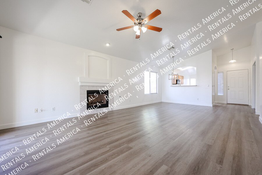 Coming Soon - 2 bed + den/office property image