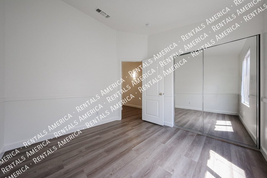 Coming Soon - 2 bed + den/office property image