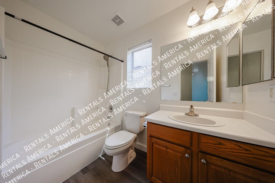 Coming Soon - 2 bed + den/office property image