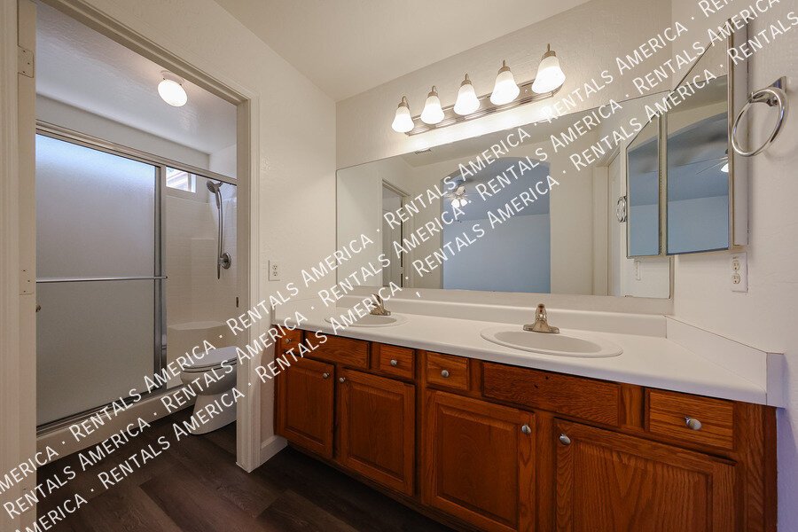 Coming Soon - 2 bed + den/office property image