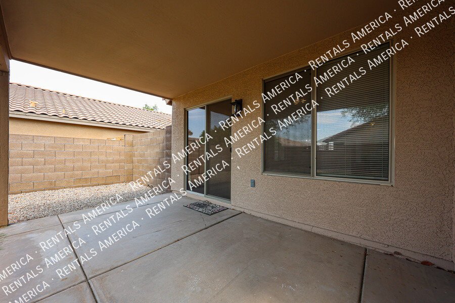 Coming Soon - 2 bed + den/office property image